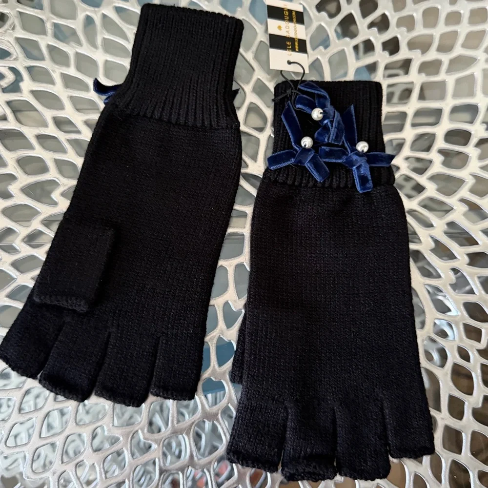 Lele Sadoughi Black Bow Embellished Fingerless Knit Gloves NWT